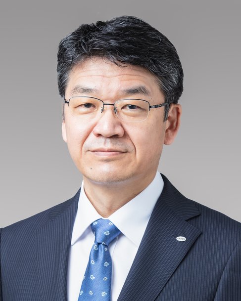 Il presidente di DENSO annuncia un piano di investimenti in ricerca e sviluppo da 63 miliardi di euro (10.000 miliardi di yen) per dare il via alla nuova era della mobilità elettrica sicura e sostenibile